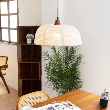 Suspension rétro en lin pour ambiance nostalgique en établissement — LZ4X9T