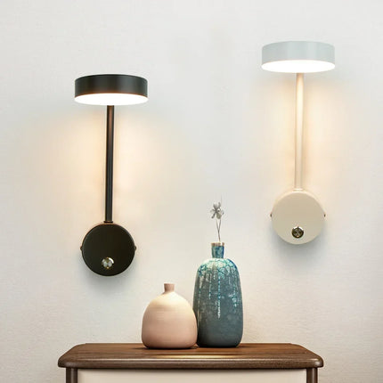Applique murale LED moderne à éclairage rotatif pour intérieur décoratif — LZ4QJ7