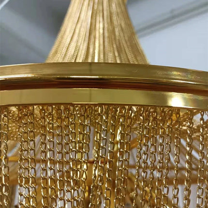 Lustre moderne en aluminium doré à pampilles avec chaîne décorative — LZ4P9XJ