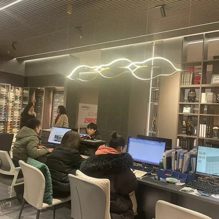 lustre led créatif postmoderne en forme de lèvre