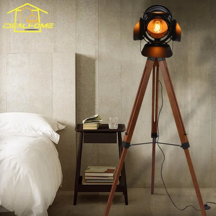 Lampadaire industriel vintage en bois massif réglable pour intérieur — LZ4N7Q2F