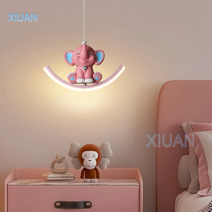 Suspension enfant avec motifs licorne, éléphant et ours créatifs — LZ4X9T