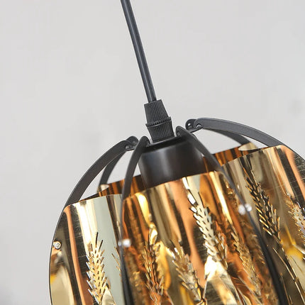 Suspension nordique avec abat-jour doré gravé — LZ4P9XJ
