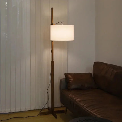 Lampadaire en bois massif avec abat-jour en tissu style nordique — LZ4X9P2