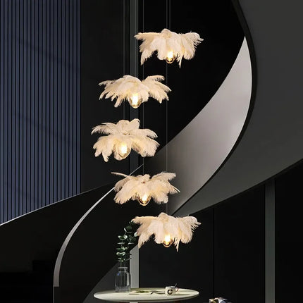 Suspension lustre design plumes d'autruche en verre pour escalier 2024 — LZ4X9Q