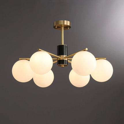 Suspension luxe en cuivre doré avec globes en verre blanc — LZ4X9P2