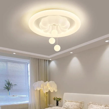 Plafonnier nuage crémeux ludique pour chambre d'enfant — LZ4X9T2
