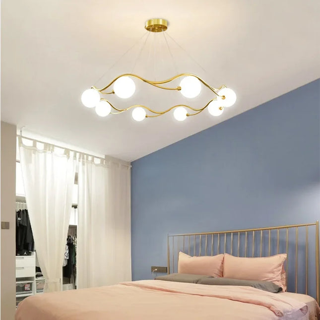 Lustre royal de luxe doré avec boule en verre LED — LZ4P9XQ