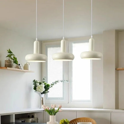 Suspension colorée au design Bauhaus — LZ4M9XQ
