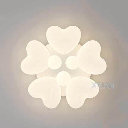 Lustre moderne en forme de cœur pour chambre d’enfant romantique — LZ4G7T9