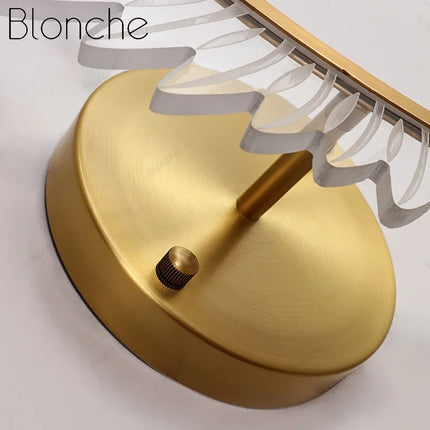 Applique murale décorative en forme d'aile dorée pour intérieur — LZ4X9P2