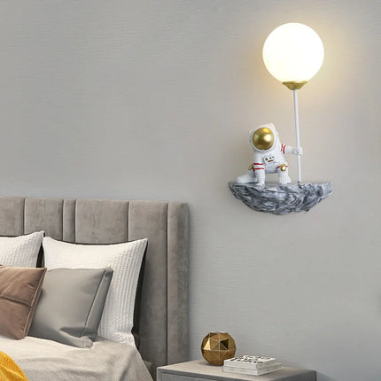 Applique murale LED enfant motif astronaute dessin animé — LZ4X9P2