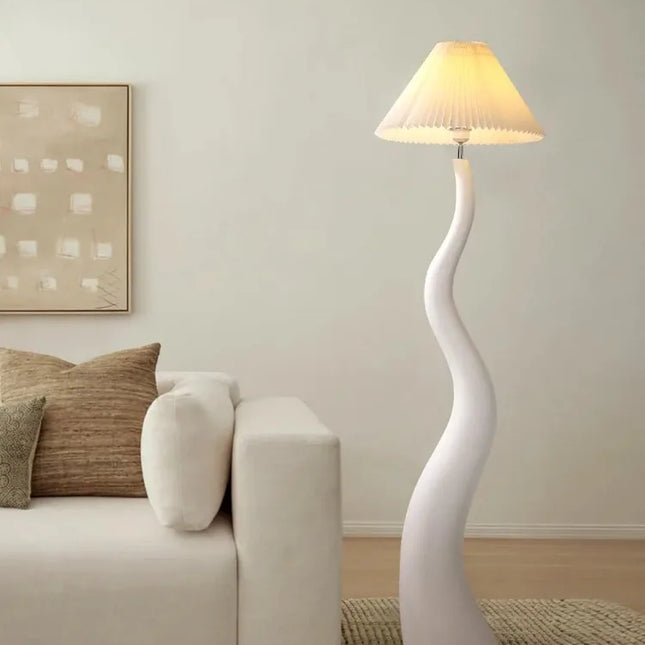 lampadaire design en résine LED pour ambiance moderne