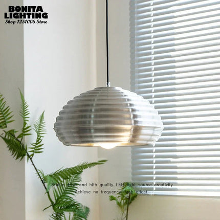 Suspension demi-cercle en métal rayé pour intérieur élégant — LZ4X9T