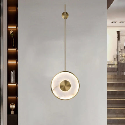 Applique murale design en marbre et métal doré pour restaurant — LZ4X9P2