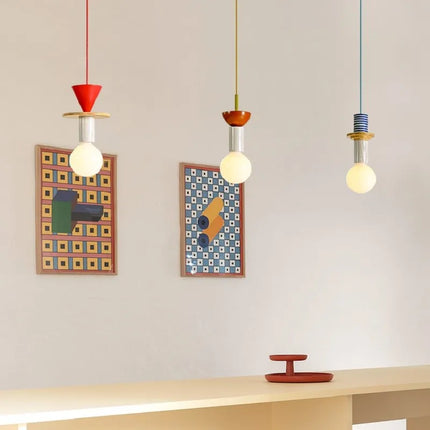 Suspension LED colorée aux formes géométriques — LZ4X9T2