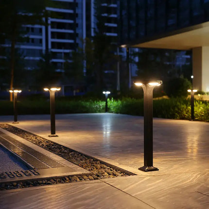 Lampadaire solaire LED étanche en silicium monocristallin pour jardin — LZ4X9P2
