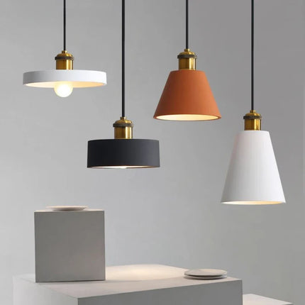 Suspension LED au design industriel contemporain — LZ4X9M