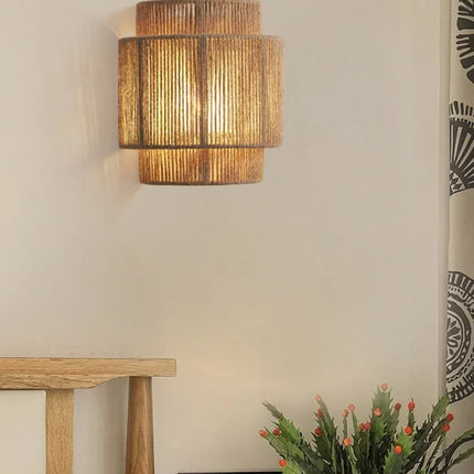 Applique murale japonaise rétro en rotin tissé pour intérieur moderne — LZ4X9P2