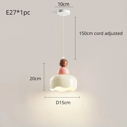 Suspension florale couleur crème pour ambiance chaleureuse — LZ7X9Q