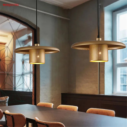 Lustre LED industriel en métal pour café et bar — LZ4X9P2Q