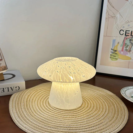 Lampe de chevet LED soucoupe volante à intensité réglable — LZ4XJ9