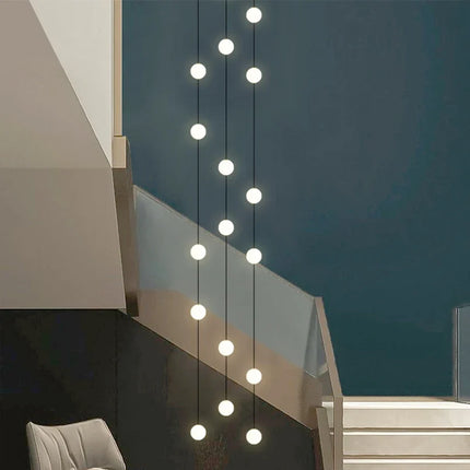 Lustre long moderne minimaliste pour duplex et villa — LZ4P9XQ