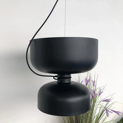 Lustre moderne en métal avec fil réglable — LZ4P9XQ