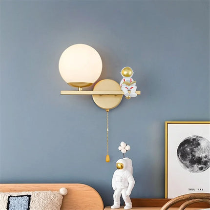 Applique murale LED astronaute en verre doré pour chambre enfant — LZ4Q9X7