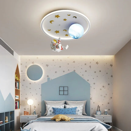 Plafonnier LED créatif planète astronaute pour chambre d’enfants — LZ7XQ2