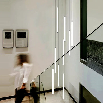 Lustre tube long moderne pour villa nordique et hall d’exposition — LZ4X9P2