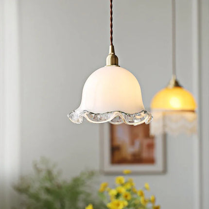 Lustre nordique en verre en forme de bourgeons de fleurs — LZ4XJ9
