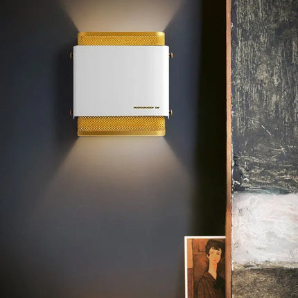 Applique murale LED en fer style américain pour intérieur moderne — LZ4XJ9