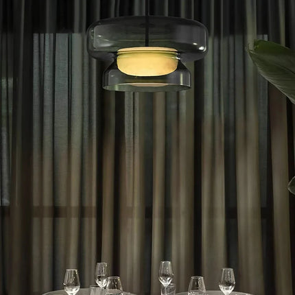 Suspension en verre vert moderne