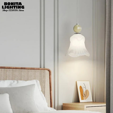 Suspension en verre à fleurs blanches givrées avec cordon pour protection des yeux — LZ4X9M