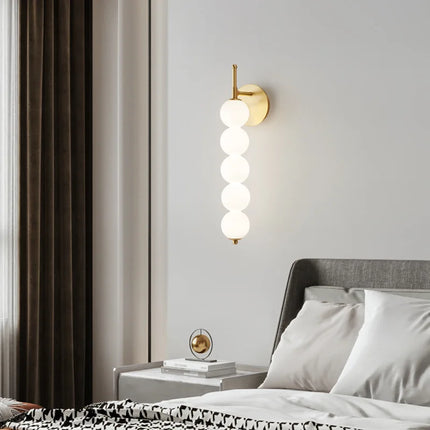 Applique murale design avec boules en verre blanc — LZ4D9X2