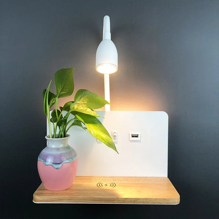 Applique murale LED d’intérieur avec port USB et charge sans fil — LZ4XJ9