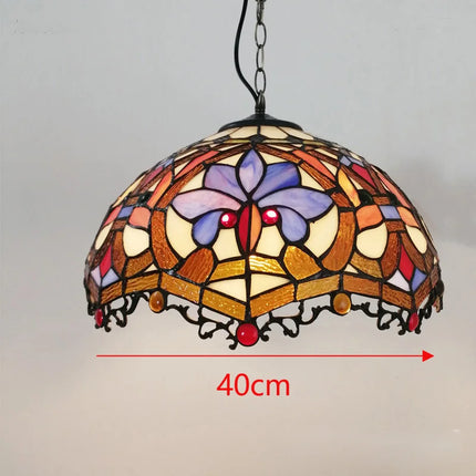 Lustre style vitrail Tiffany méditerranéen pour intérieur raffiné — LZ4X9P2Q
