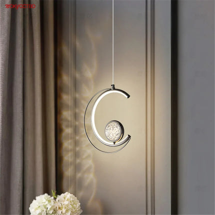 Suspension élégante en cristal forme croissant de lune nordique — LZ4P9XQ