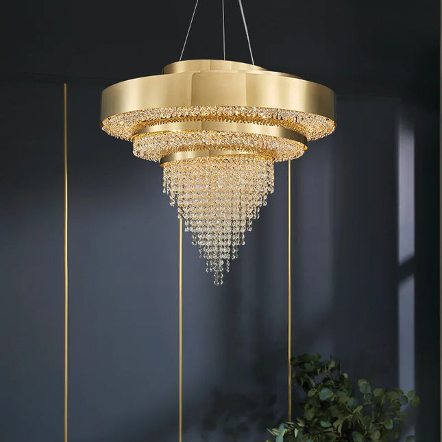 Lustre moderne en cristal doré pour décoration luxueuse — LZ4X9Q7