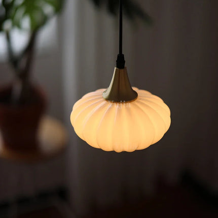 Suspension en verre au design japonais et scandinave pour intérieur élégant — LZ4X9P2N
