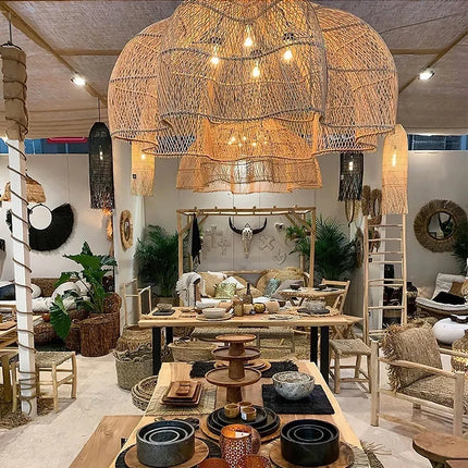 Suspension en rotin aux pétales d’inspiration orientale — LZ4X9P2