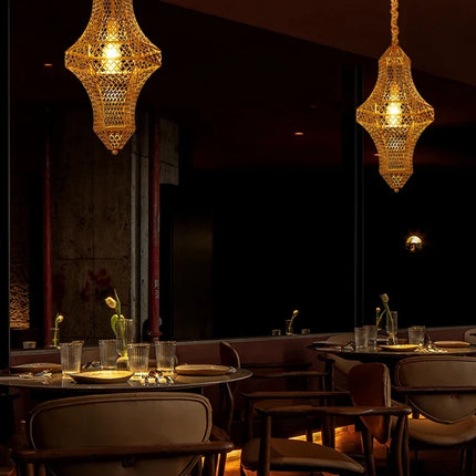 suspension vintage asiatique design doré pour bar et restaurant