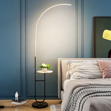 Lampadaire LED avec rangement intégré pour lecture et détente — LZ4X9T2