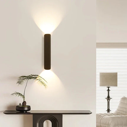 Applique murale stylisée avec protection des yeux et lumière spectre complet ambiance chaude — LZ4X9T2