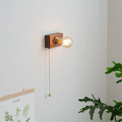 Applique murale vintage en noyer avec interrupteur à tirette — LZ4X9P2Q