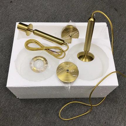 Suspension moderne avec globe en verre doré — LZ4X9T2