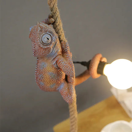 Lustre suspension rétro animalier en résine pour café — LZ4X9P