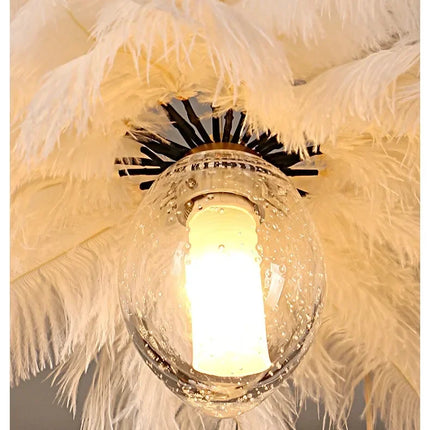 Suspension lustre design plumes d'autruche en verre pour escalier 2024 — LZ4X9Q
