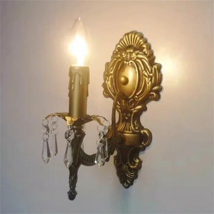 Applique murale classique avec cristaux décoratifs suspendus — LZ4X9P2